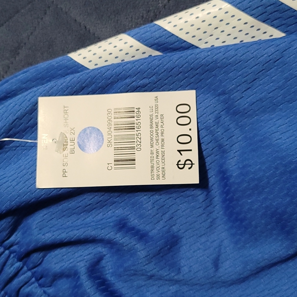 Shorts - Picture 5 of 6